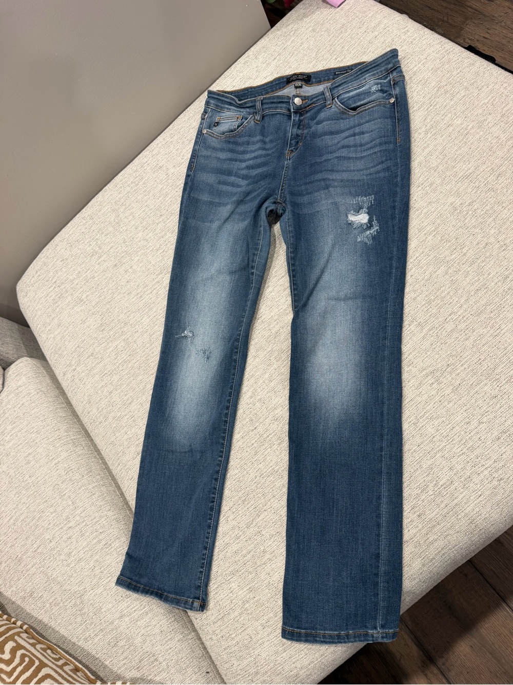 Judy Blue Medium Wash Straight-Leg Jeans with Light Distress